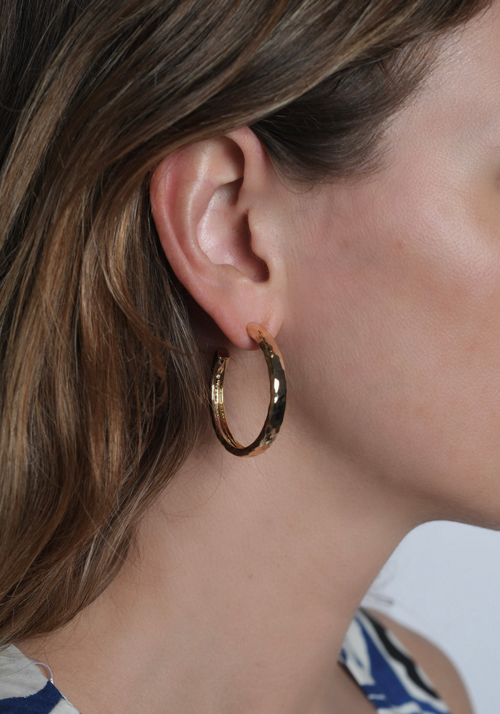 Anabel Aram Farrier Medium Hoops, Gold