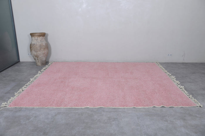 Minimalist Moroccan wool rug in pink - Custom size