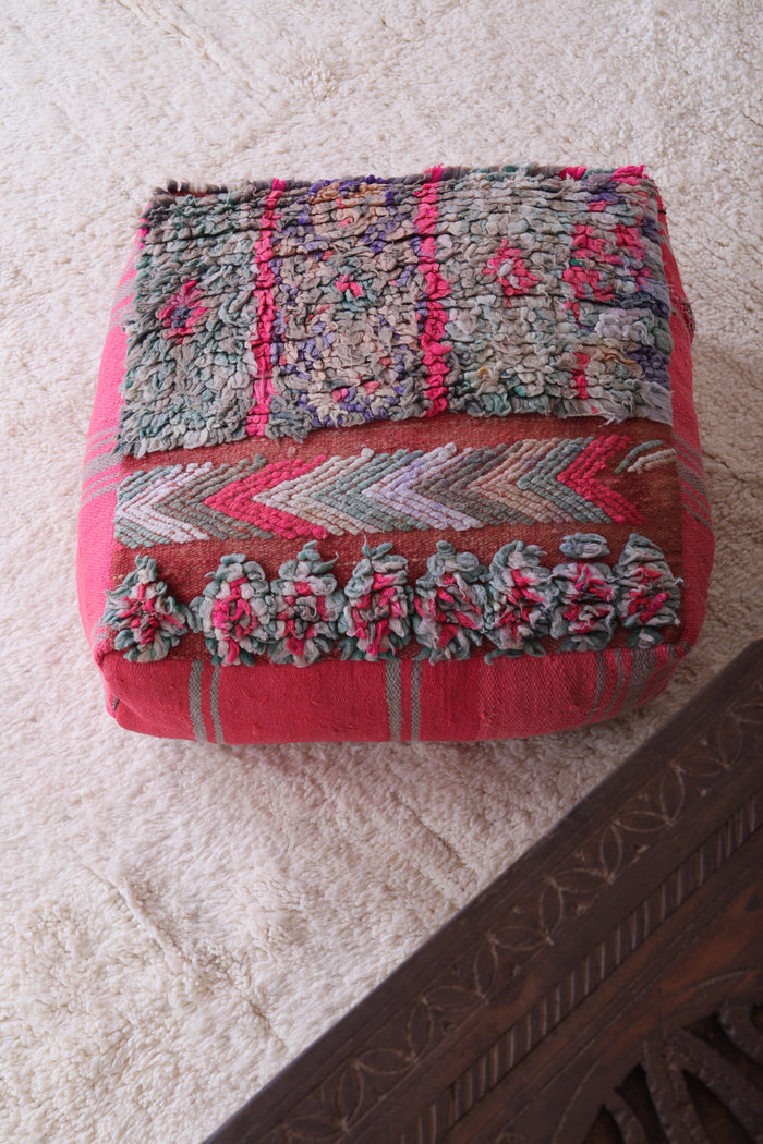 Moroccan handmade berber pink ottoman pouf - Moroccan kilim pouf