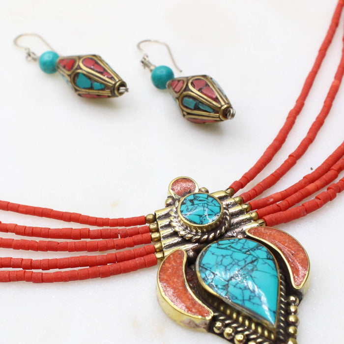 Pumori Tibetan Necklace